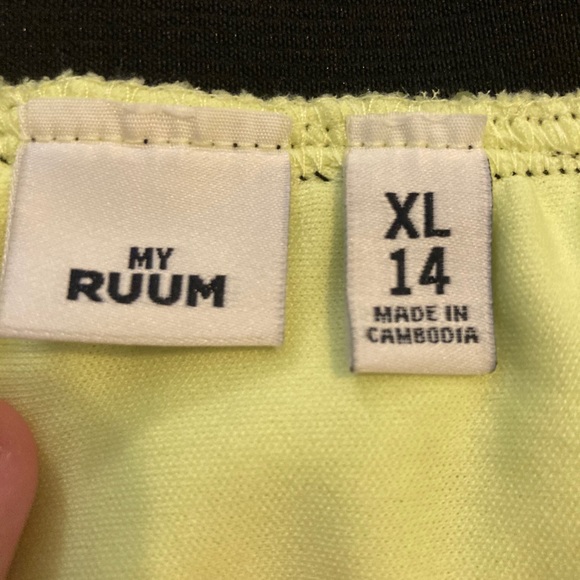 Sequin skater skirts girls L or XL - Picture 6 of 7